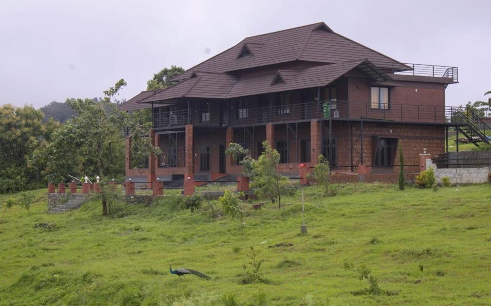 Misty Valley Resort Varagampadi Dış mekan fotoğraf