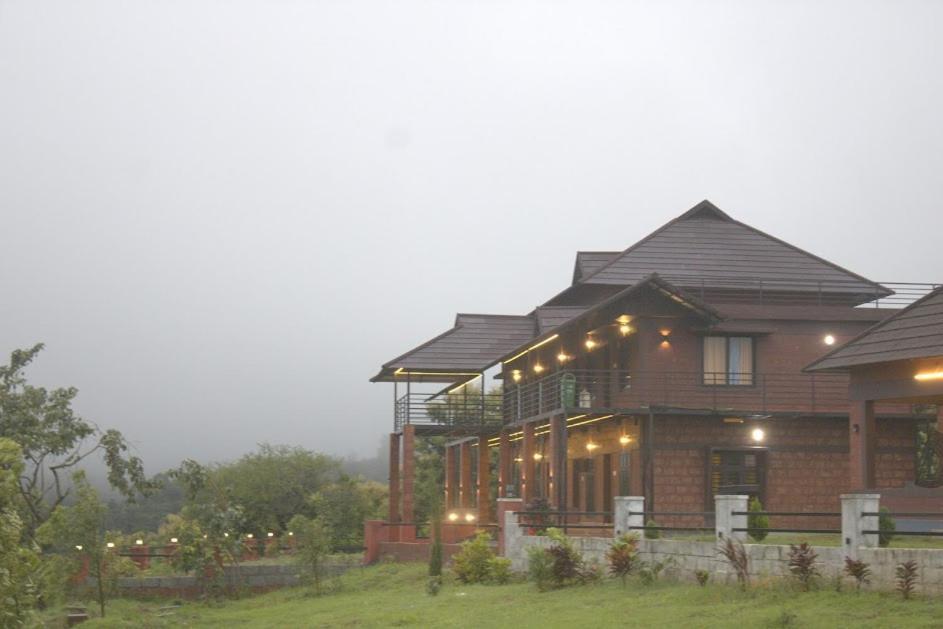 Misty Valley Resort Varagampadi Dış mekan fotoğraf